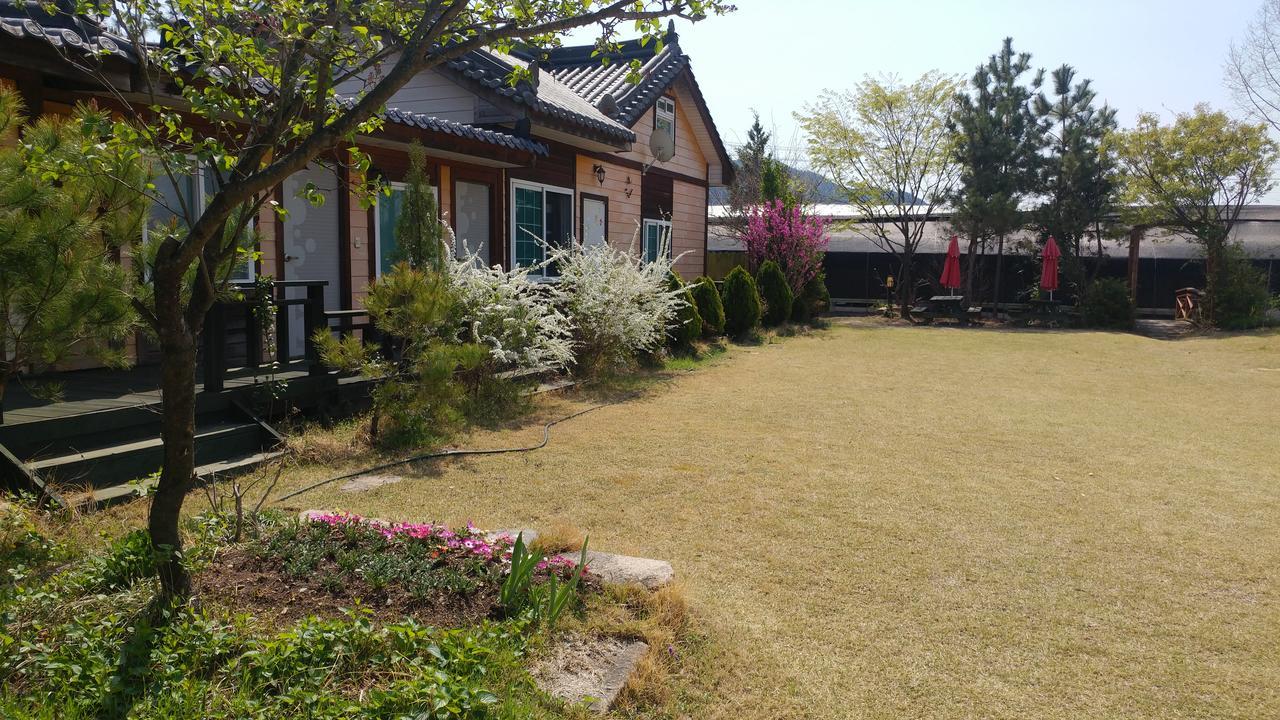 Windflower Villa Gyeongju Buitenkant foto